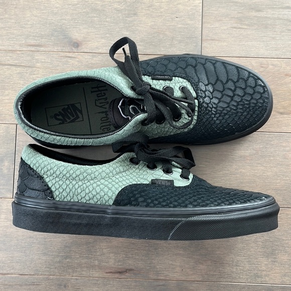 New in Box VANS x Harry Potter ERA Slythern (Sz 6M/7.5W/38EUR/24CM) - Picture 1 of 6